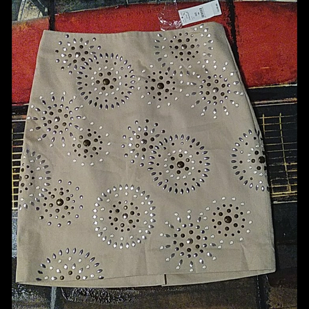 White House Black Market Skirt